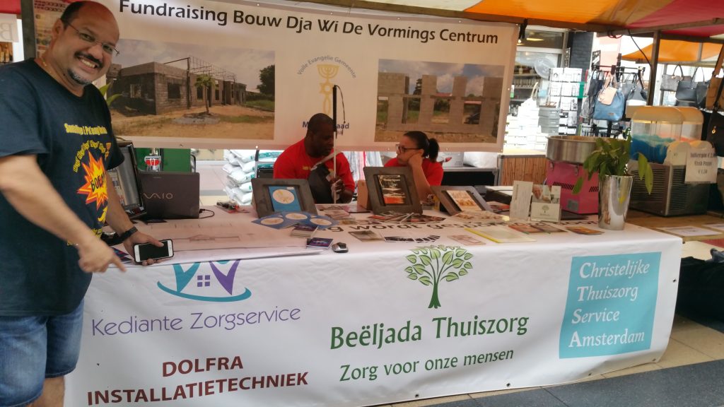 Zending we bouwen een jongeren centrum te Flora Paramaribo Suriname en Maripasoula Frans Guyana